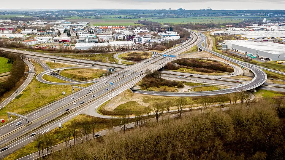 Bild: Maximilian Schönherr · CC BY-SA 4.0 Autobahnkreuz Köln-West