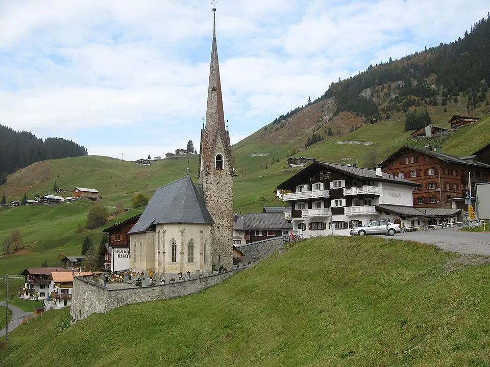 Bild: Horgner · CC BY-SA 3.0 St. Antönien Ascharina