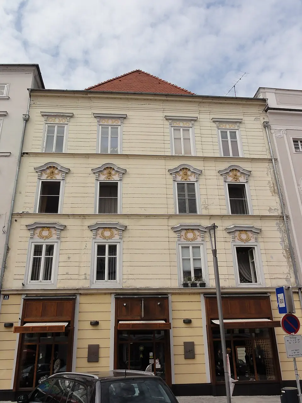 Bild: FranzOvilava (talk) · CC BY-SA 3.0 AT Bürgerhaus