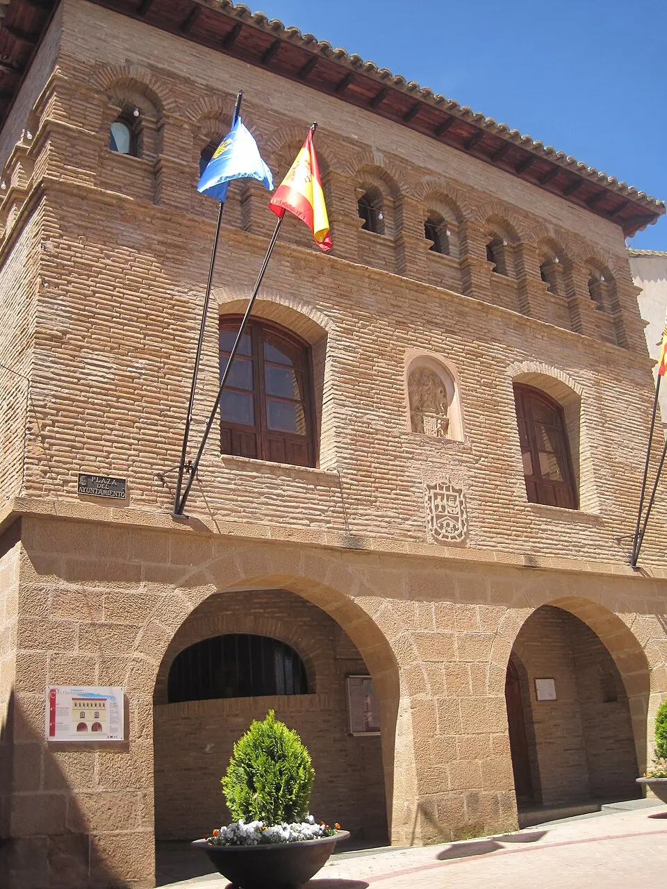 Bild: Mapi Gistau Puértolas · CC BY-SA 3.0 casa consistorial de Castejón del Puente