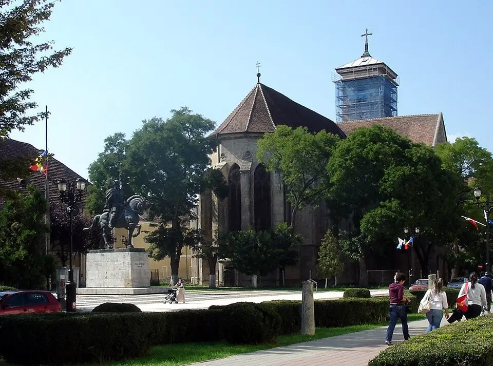 Obrázok: Miehs at Romanian Wikipedia · Public domain Statuia ecvestră a lui Mihai Viteazul din Alba Iulia