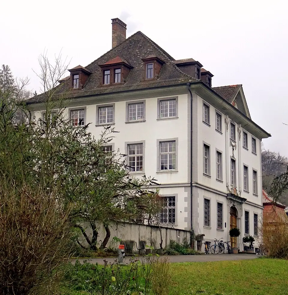 Schloss Glarisegg mit Gartenanlage und Pavillon