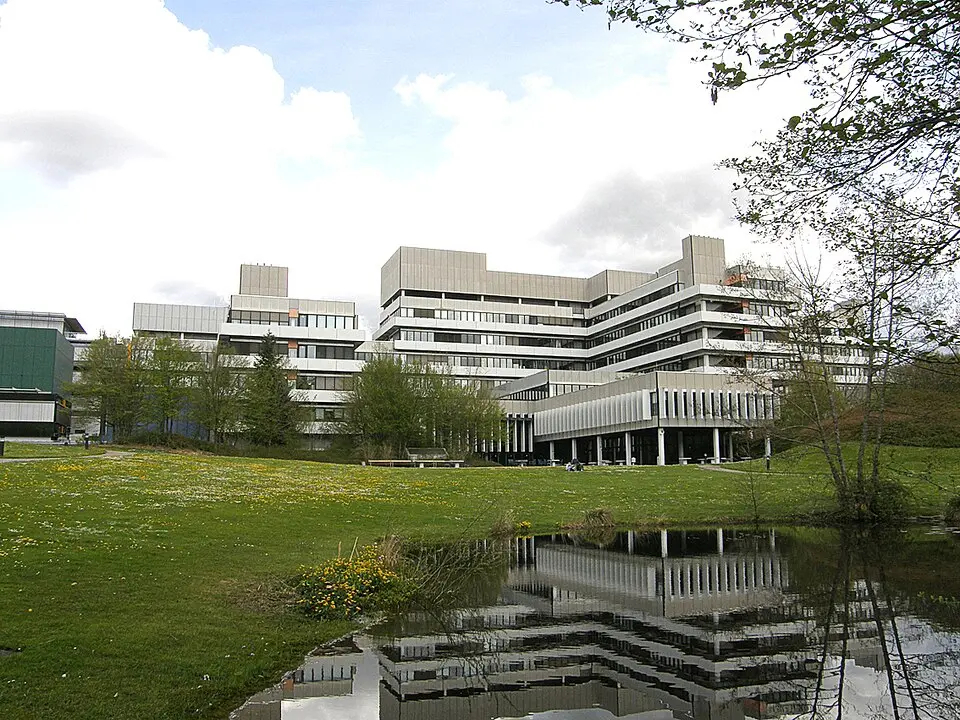 Bild: Ra Boe · CC BY-SA 2.5 Max-Planck-Institut für Intelligente Systeme