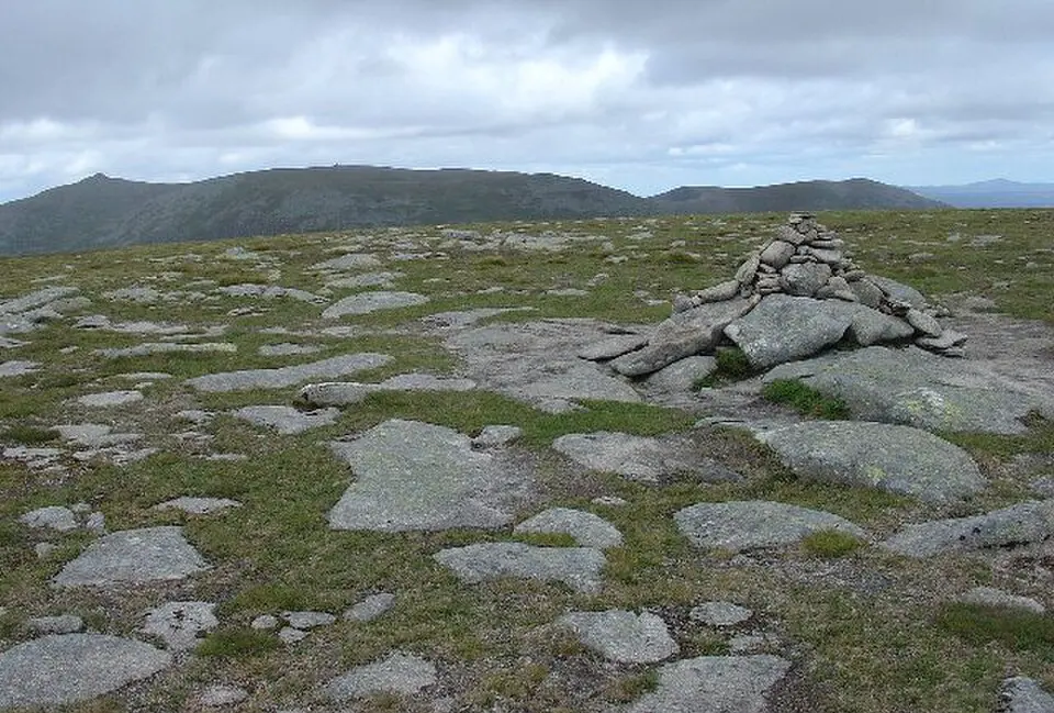 Càrn a’ Choire Bhoidheach