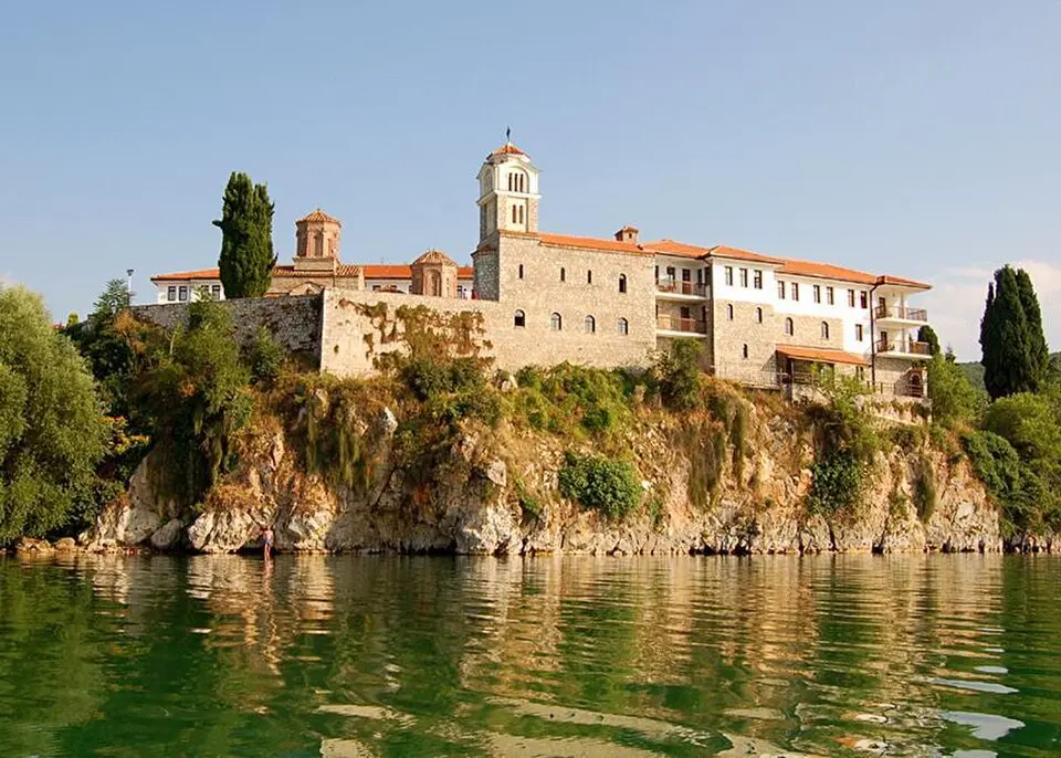 Bild: Poppit2 · Public domain Kloster Sveti Naum