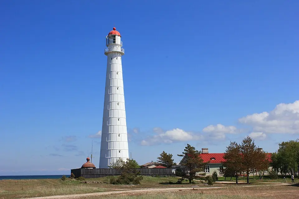 Bild: KalervoK · CC BY-SA 3.0 EE Leuchtturm Tahkuna