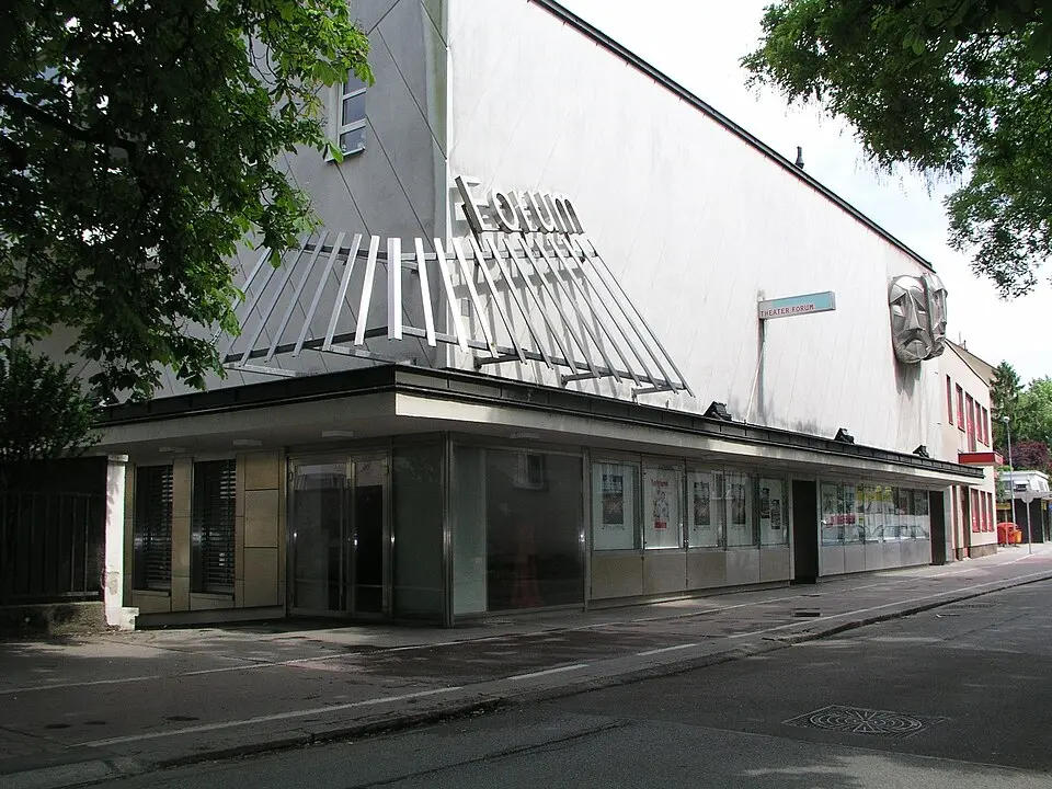 Obrázek: Waerfelu · CC BY 3.0 Theater Forum Schwechat