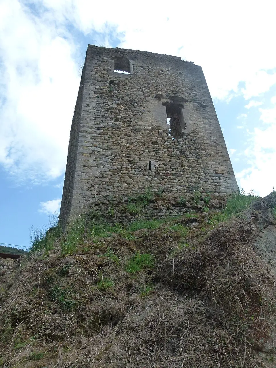 Bild: Jordiipa · CC BY-SA 3.0 Castillo de Ribas Castillo de San Pedro)''