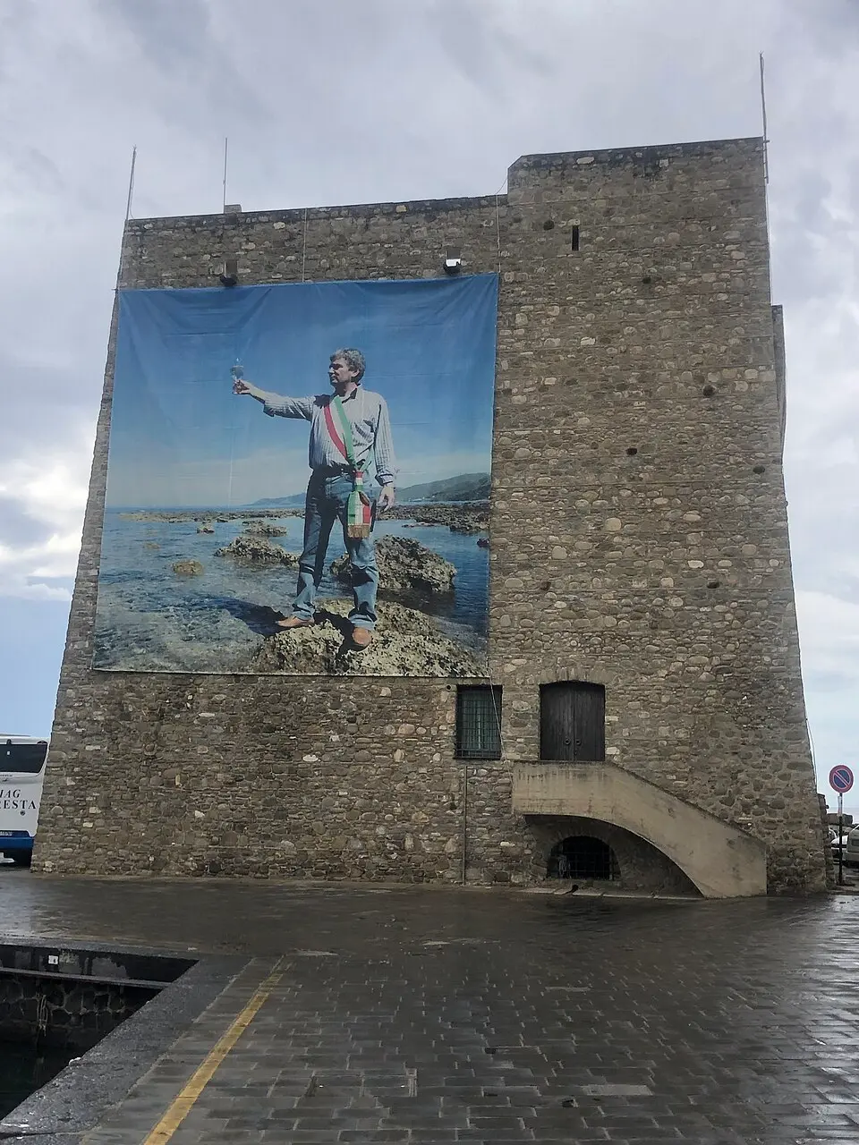 Bild: Vic Salzano · CC BY-SA 4.0 Torre di Acciaroli