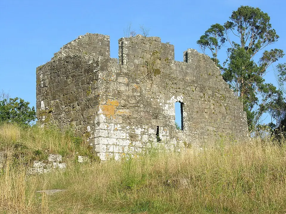 Bild: L.Miguel Bugallo Sánchez (http://commons.wikimedia.org/wiki/User:Lmbuga) · CC BY-SA 3.0 Torres de Altamira