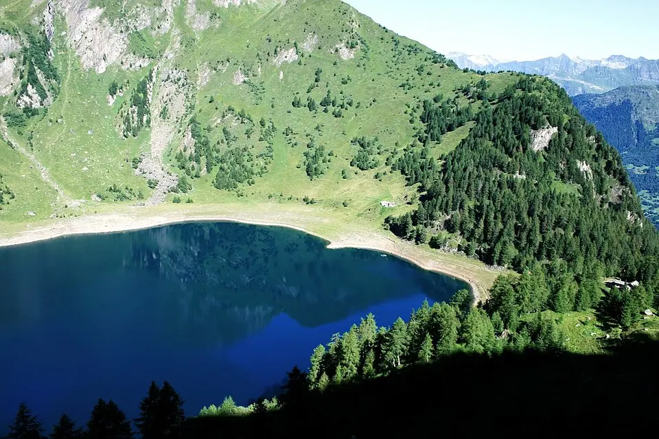 Bild: Plattens · CC BY-SA 3.0 Lago Tremorgio