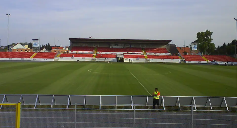 Bild: Ischgucke · Public domain ESV-Stadion