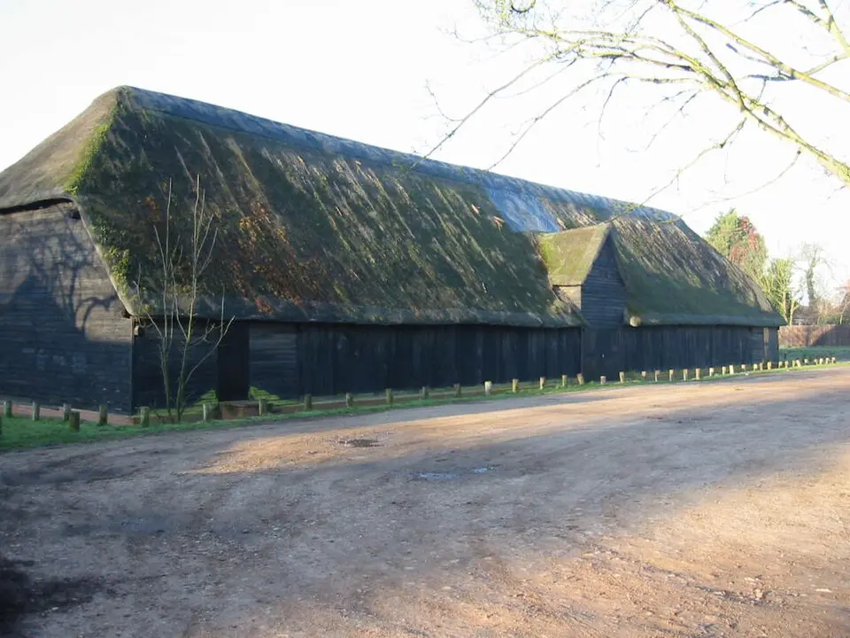 Bild: MRSC at English Wikipedia · Public domain Upminster Tithe Barn Museum of Nostalgia