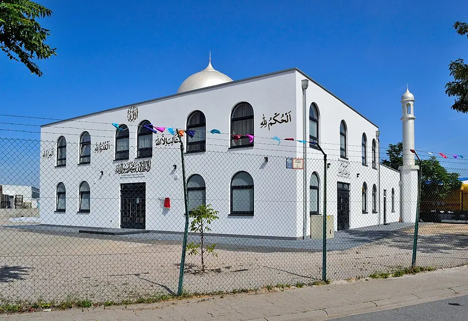 Bild: Ceddyfresse · Public domain Bait ul-Ghafur-Moschee