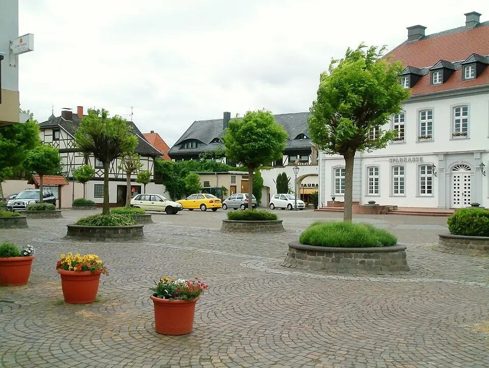 Hochgeladen von: Liberal Freemason · CC BY-SA 3.0 Dirmstein