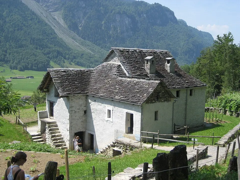 Obrázok: Noemieki · CC BY-SA 3.0 Hofstetten bei Brienz