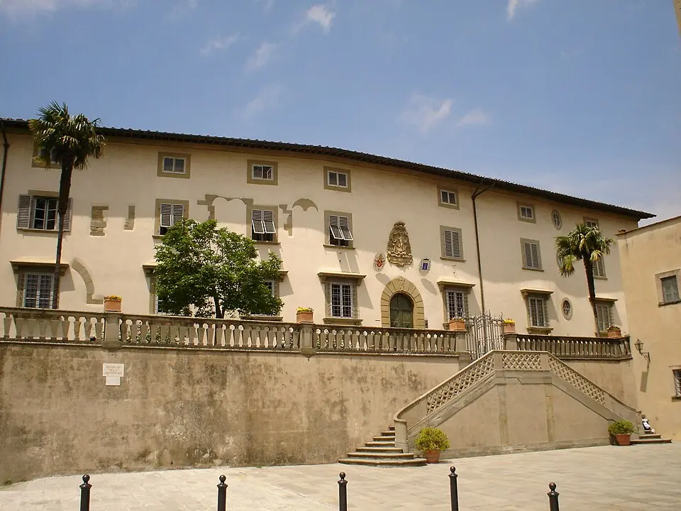 Hochgeladen von: Ettore Timi · CC BY 2.5 Palazzo Vescovile