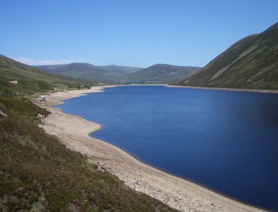 Bild: Lis Burke · CC BY-SA 2.0 Loch Garry