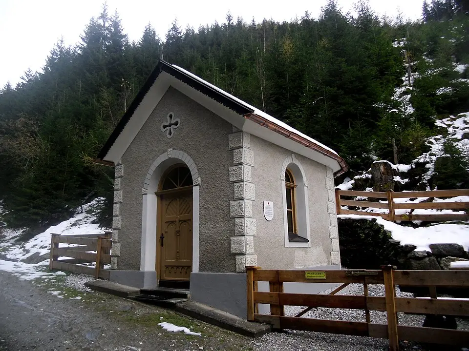 Bild: Alletto · CC BY-SA 3.0 AT Viggarer Lourdeskapelle
