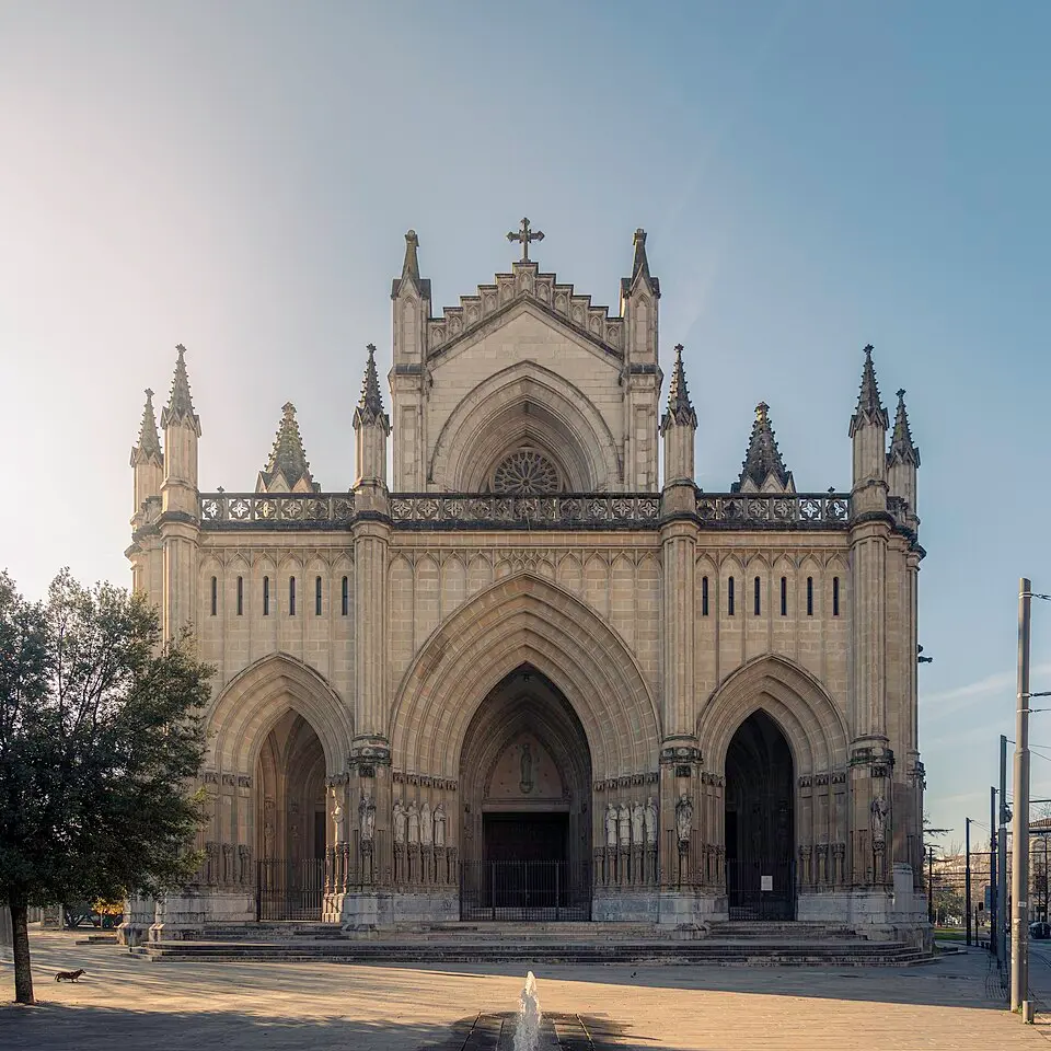 Bild: Fernando · CC BY-SA 4.0 Catedral de María Inmaculada de Vitoria