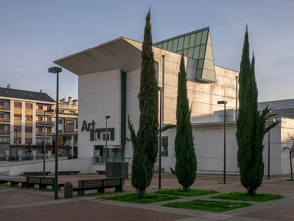 Bild: Basotxerri · CC BY-SA 4.0 Museo de Arte Contemporáneo del País Vasco-Artium Museoa