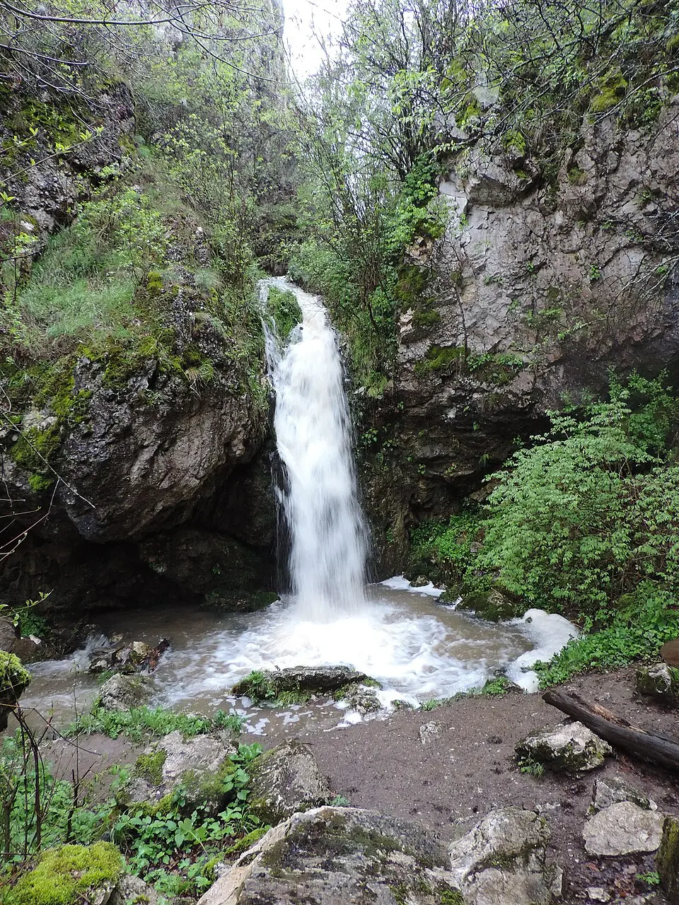 Vrabcha waterfall