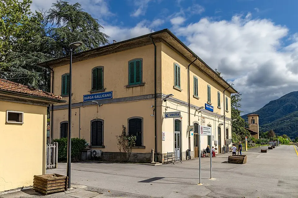 Bild: UkPaolo · CC BY-SA 4.0 stazione di Barga-Gallicano