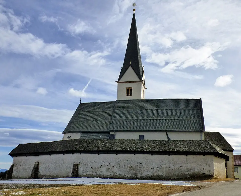 Bild: Niki.L · CC BY-SA 4.0 Pfarrkirche Grafenbach