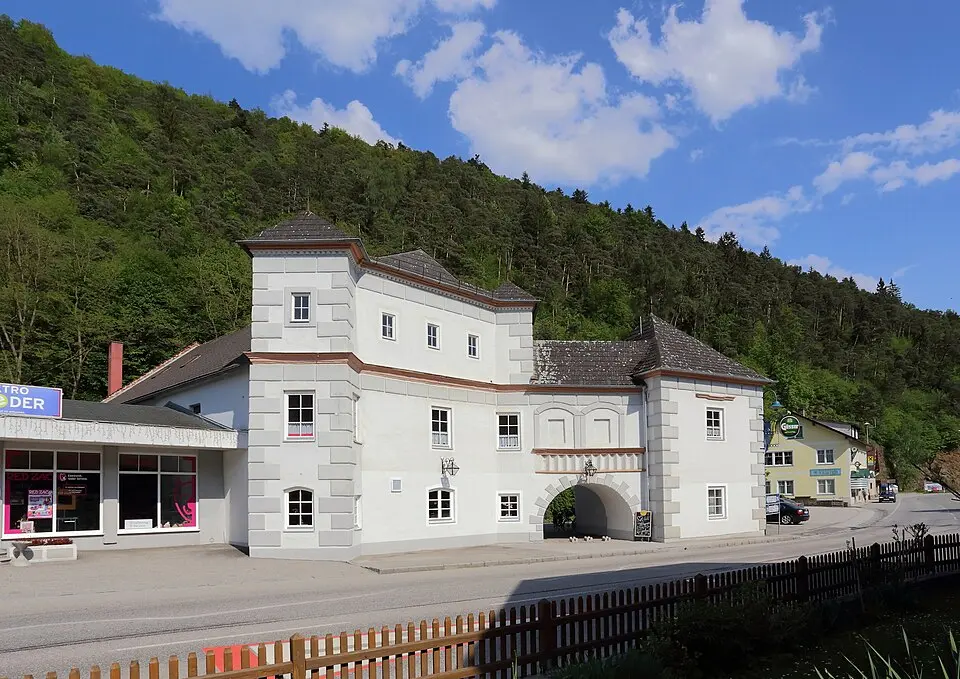 Bild: C.Stadler/Bwag · CC BY 3.0 Mollenburg’sche Schlosstaverne