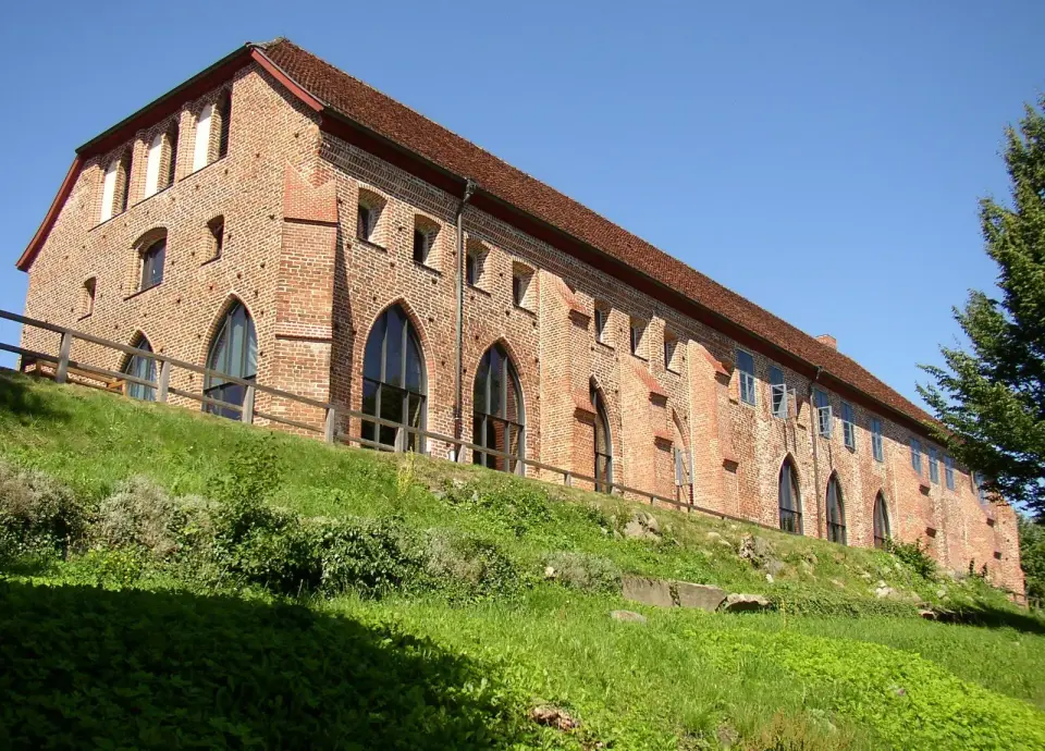 Bild: Doris Antony, Berlin · CC BY-SA 3.0 Zisterzienserinnenkloster Zarrentin