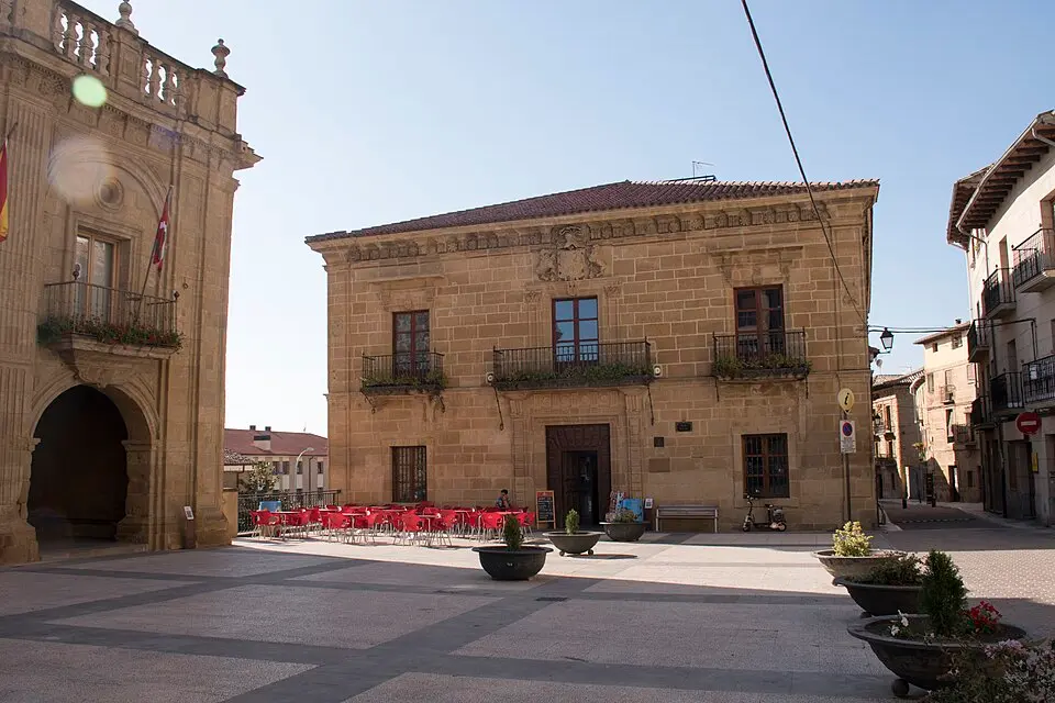 Palacio De Los Salazar Y Quintano