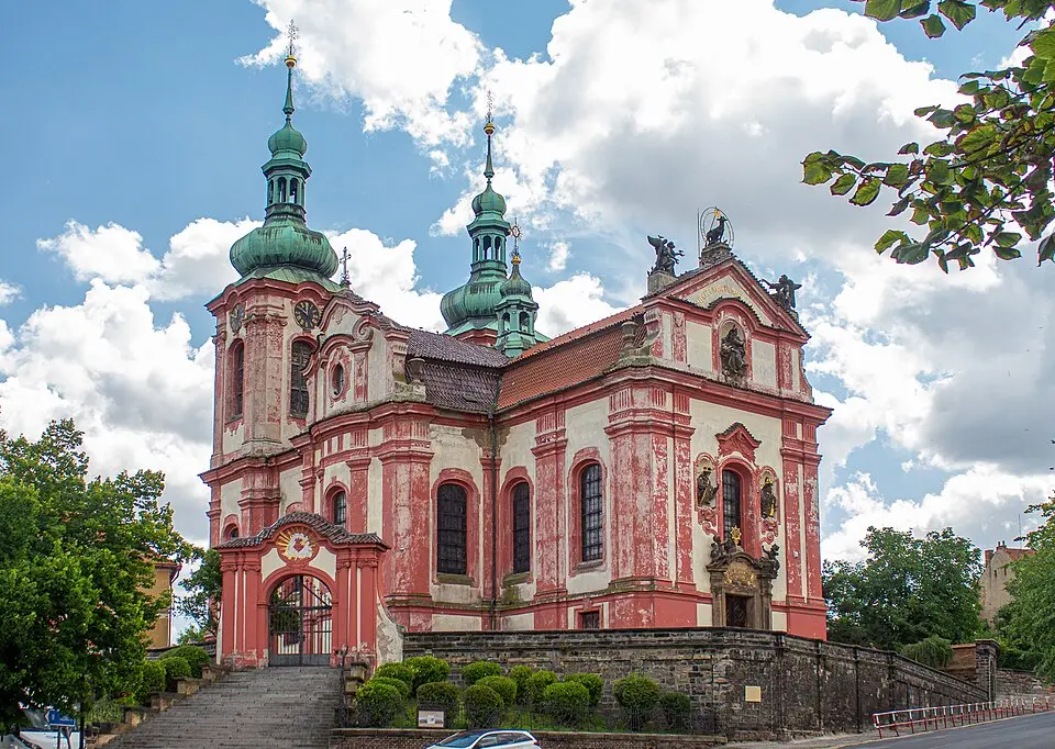 Kostel Nanebevzetí Panny Marie ve Zlonicích