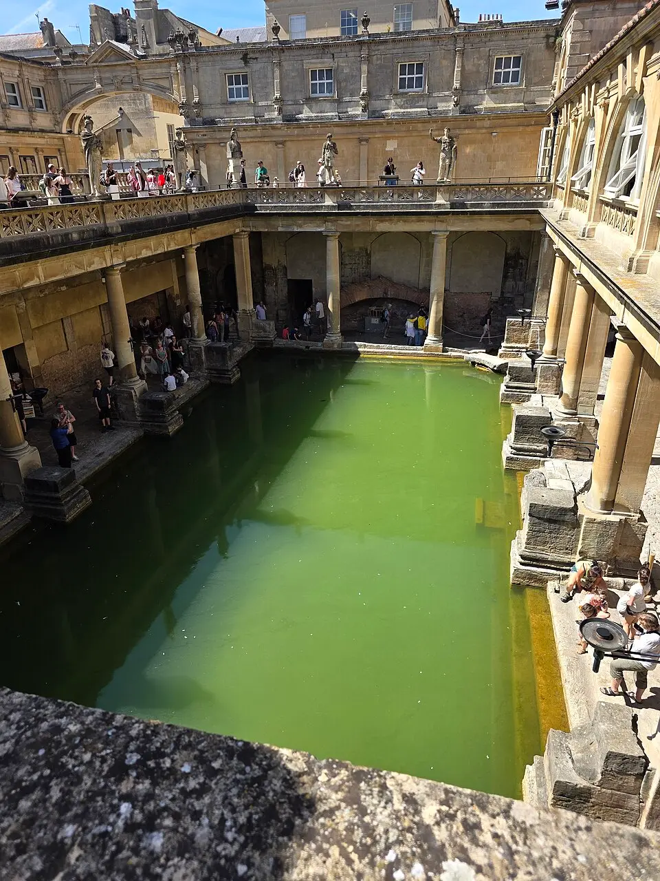Kép: Frombowen · CC BY-SA 4.0 Bath, Kings Bath's