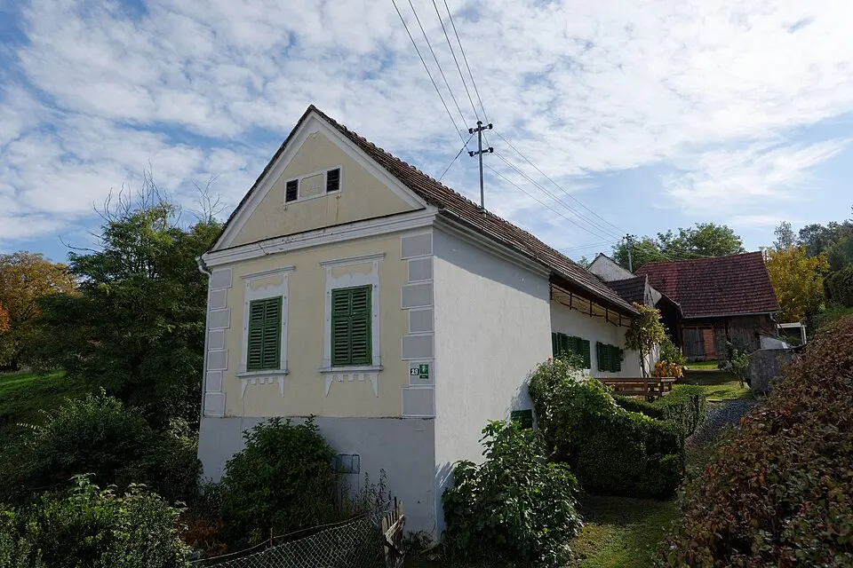 Bild: Robert Heilinger · CC BY-SA 3.0 Bauernhaus