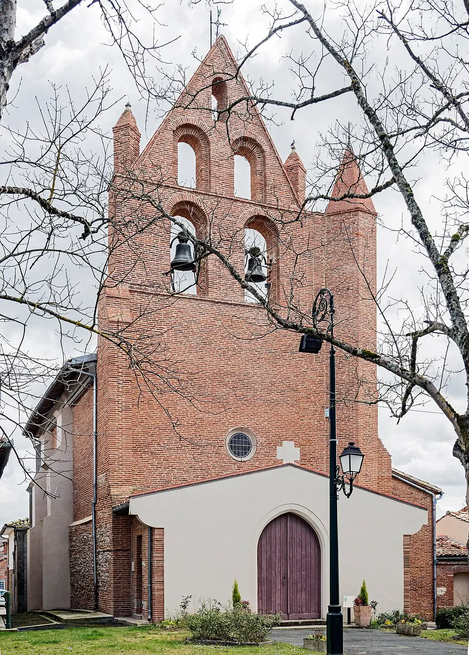 St-Pierre (Bazus)