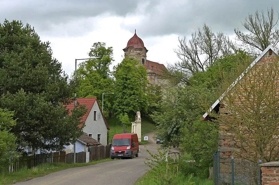 Bílenec