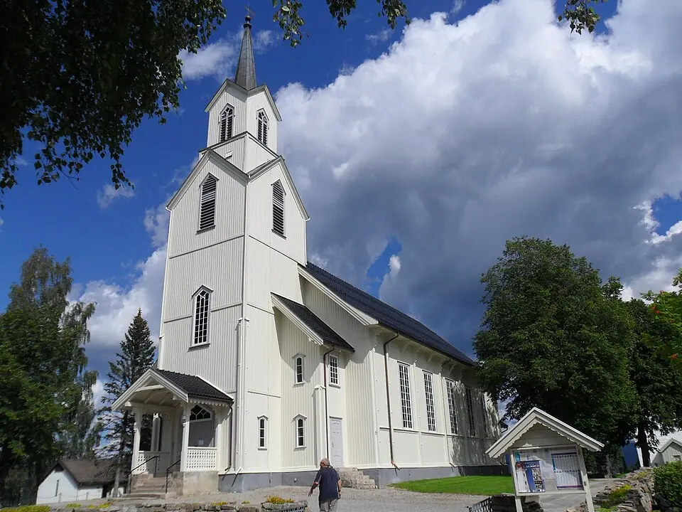 Bild: Bohuslen · CC BY-SA 3.0 NO Bø nye kirke