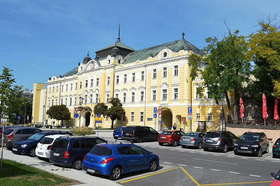 Nitra