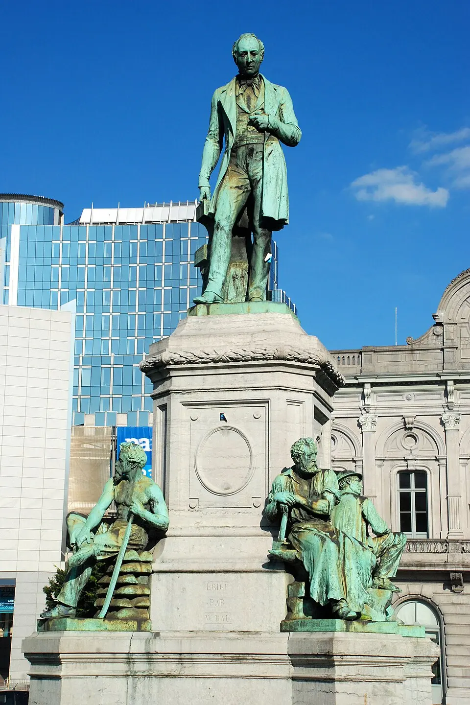 Bild: EmDee · CC BY-SA 3.0 John-Cockerill Monument