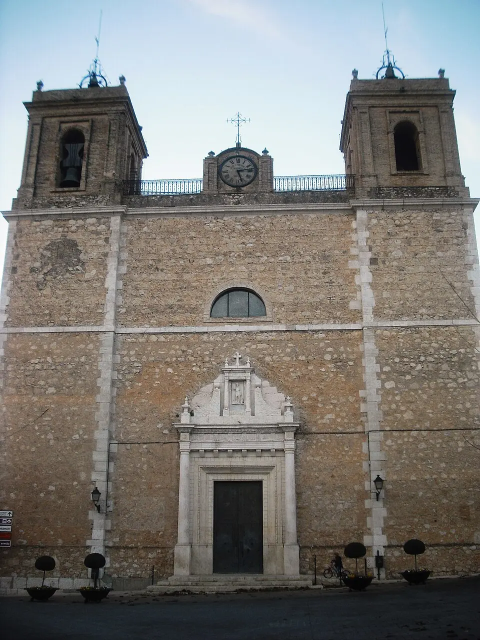 Image: Enrique Íñiguez Rodríguez (Qoan) · CC BY-SA 3.0 Church of Saint John the Baptist