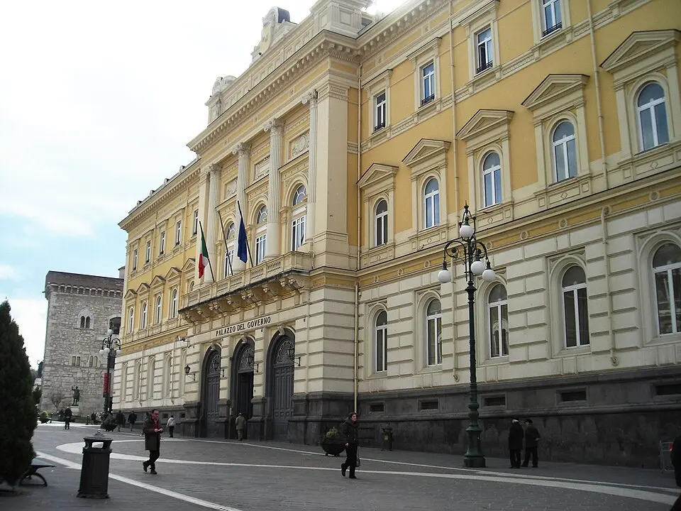Bild: Decan · CC BY-SA 4.0 Palazzo del Governo