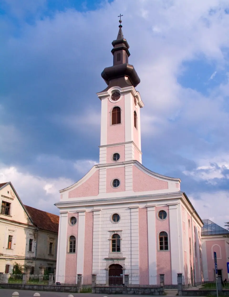 Crkva Presvetog Trojstva u Otočcu