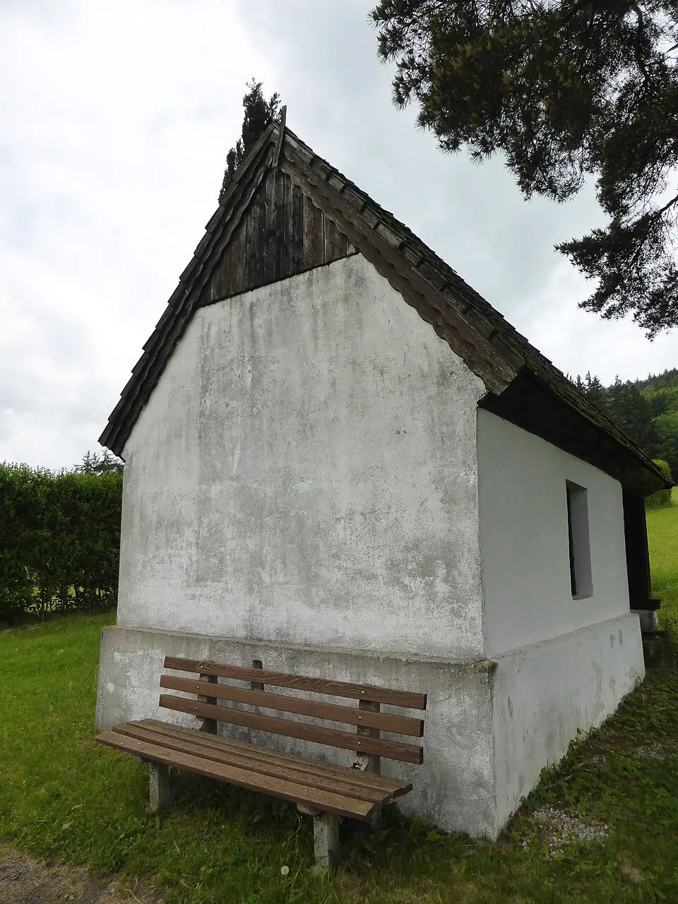 Bild: Luckyprof · CC BY-SA 3.0 AT Hofkapelle des Korbergutes