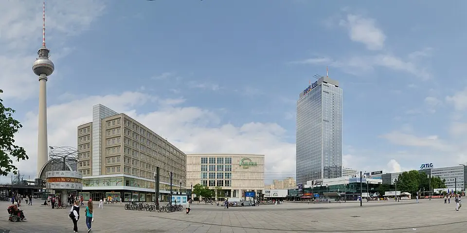 Bild: Wladyslaw Sojka · FAL Alexanderplatz