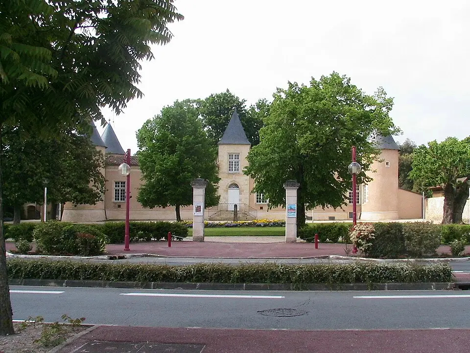 Hochgeladen von: PA · Public domain château Lescombes