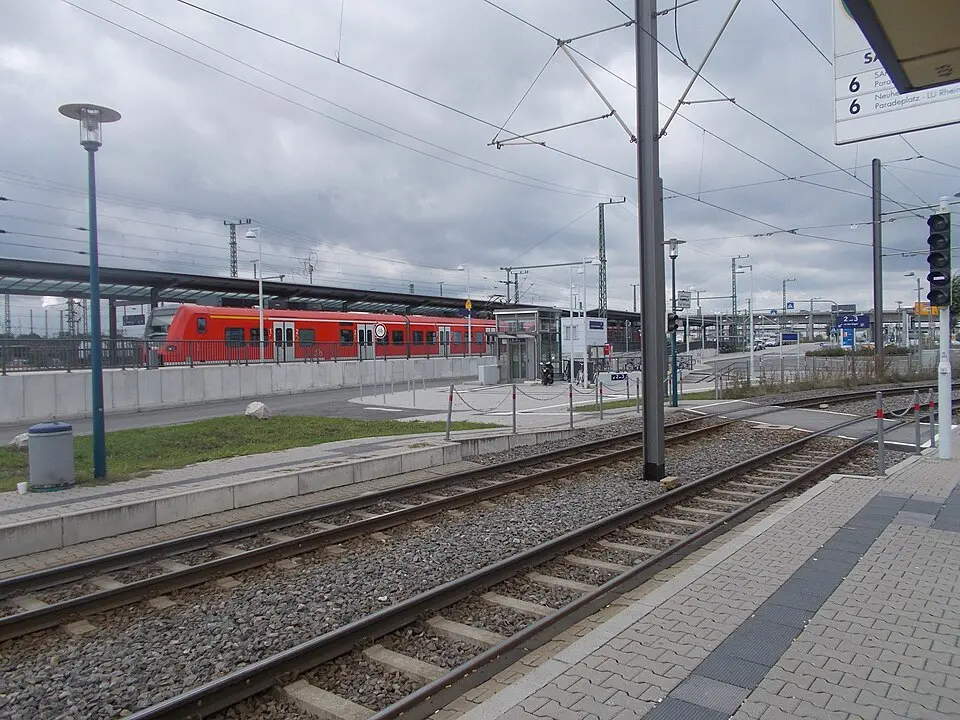 Bahnhof Mannheim ARENA/Maimarkt