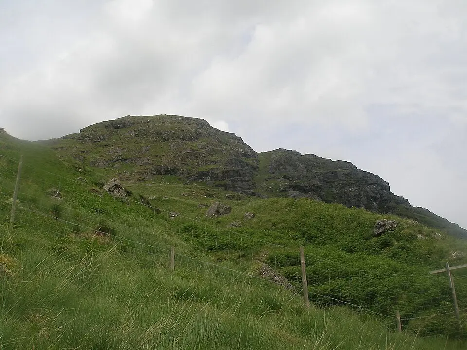 Hochgeladen von: 1717~commonswiki · CC BY-SA 1.0 Binnein an Fhidhleir
