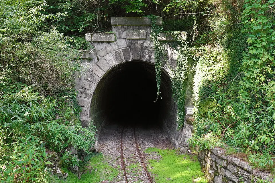Immagine: C.Stadler/Bwag · CC BY-SA 3.0 Frondsberg-Tunnel