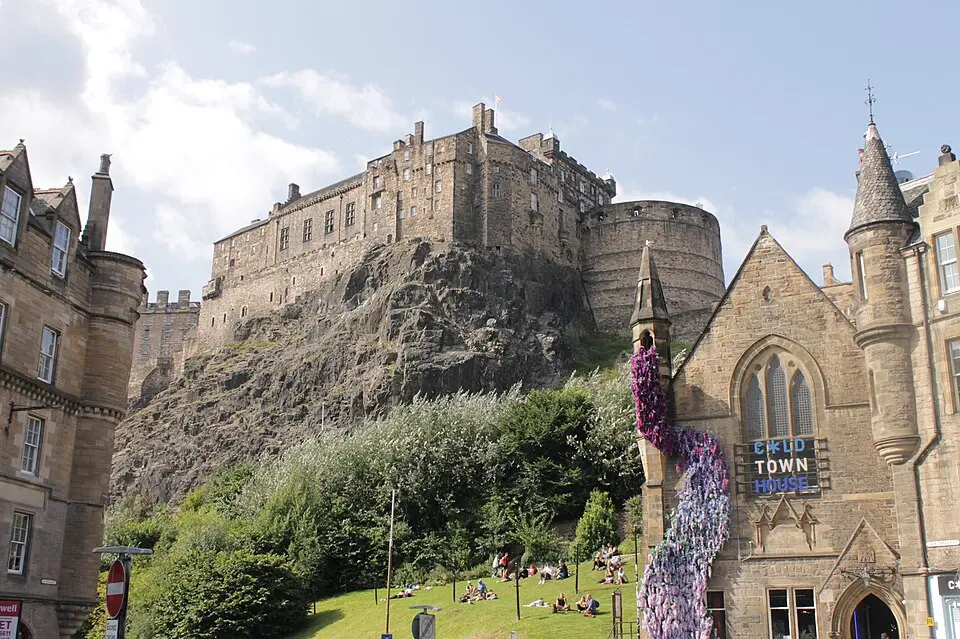 Bild: Stephencdickson · CC BY-SA 4.0 Edinburgh Castle