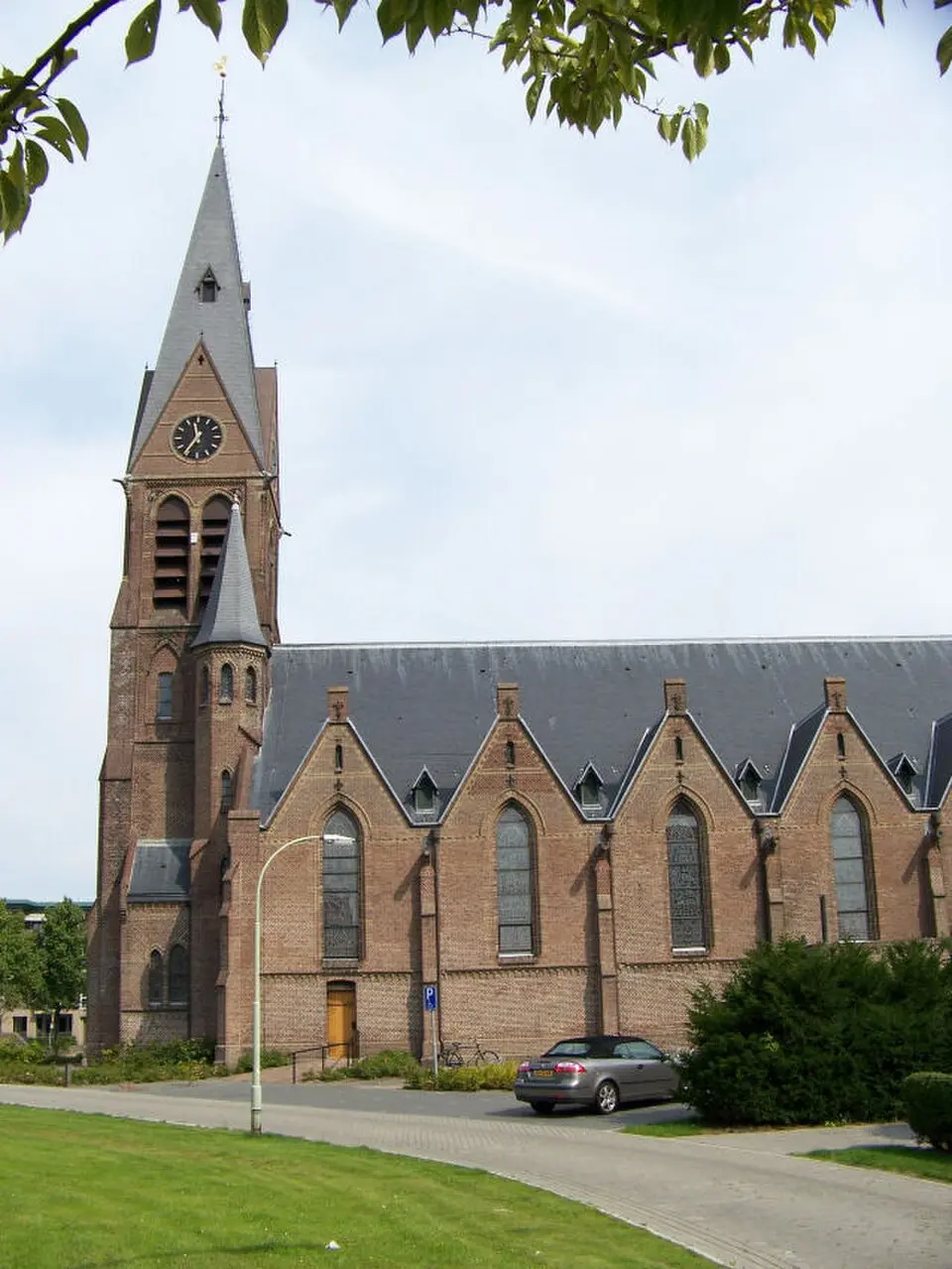 Bild: Ronn · Public domain Sint-Willibrorduskerk